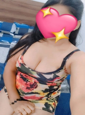 Call girl profile photo representing Preeti X Hub independent group in Aundh Pune