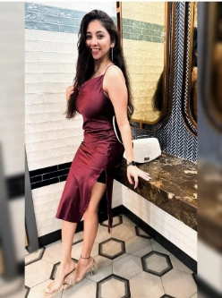 Female escort profile image providing safe and private companionship in Hinjewadi Pune