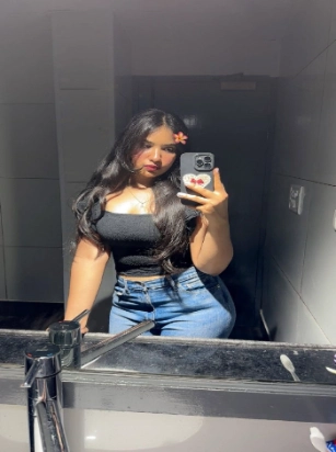Call girl profile photo from Preeti X Hub for discreet home service in Hinjewadi Pune