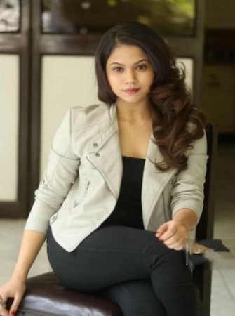 Real escort profile image with Pune background