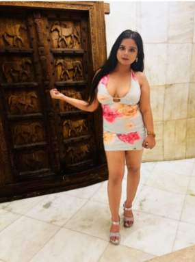 Discreet companion image for private meetings Pune
